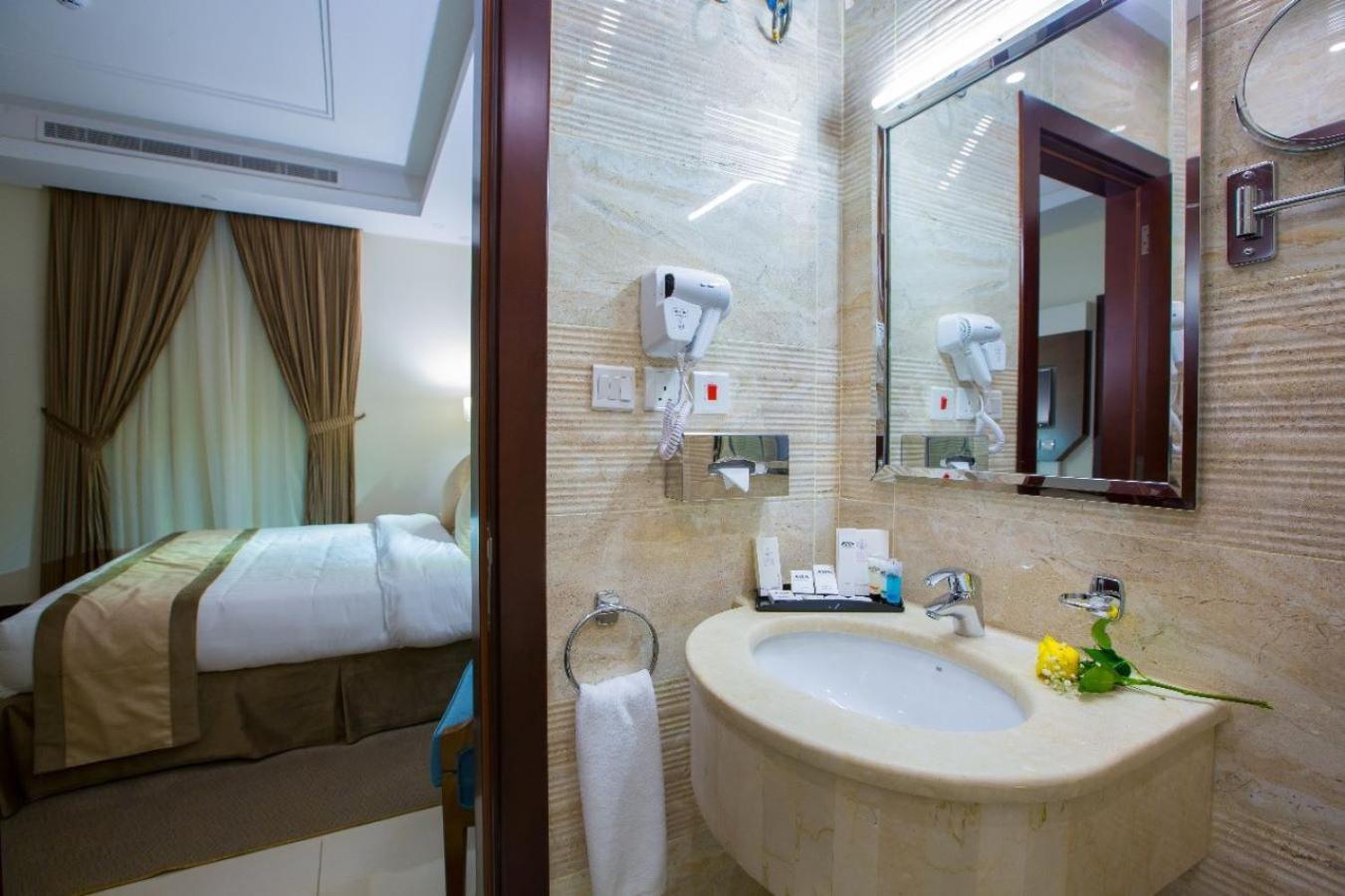 Sun Park Hotel Suites DDjeddah Extérieur photo